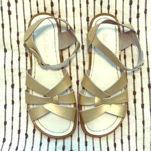Women’s Gold Salt Water Sandals Size 9